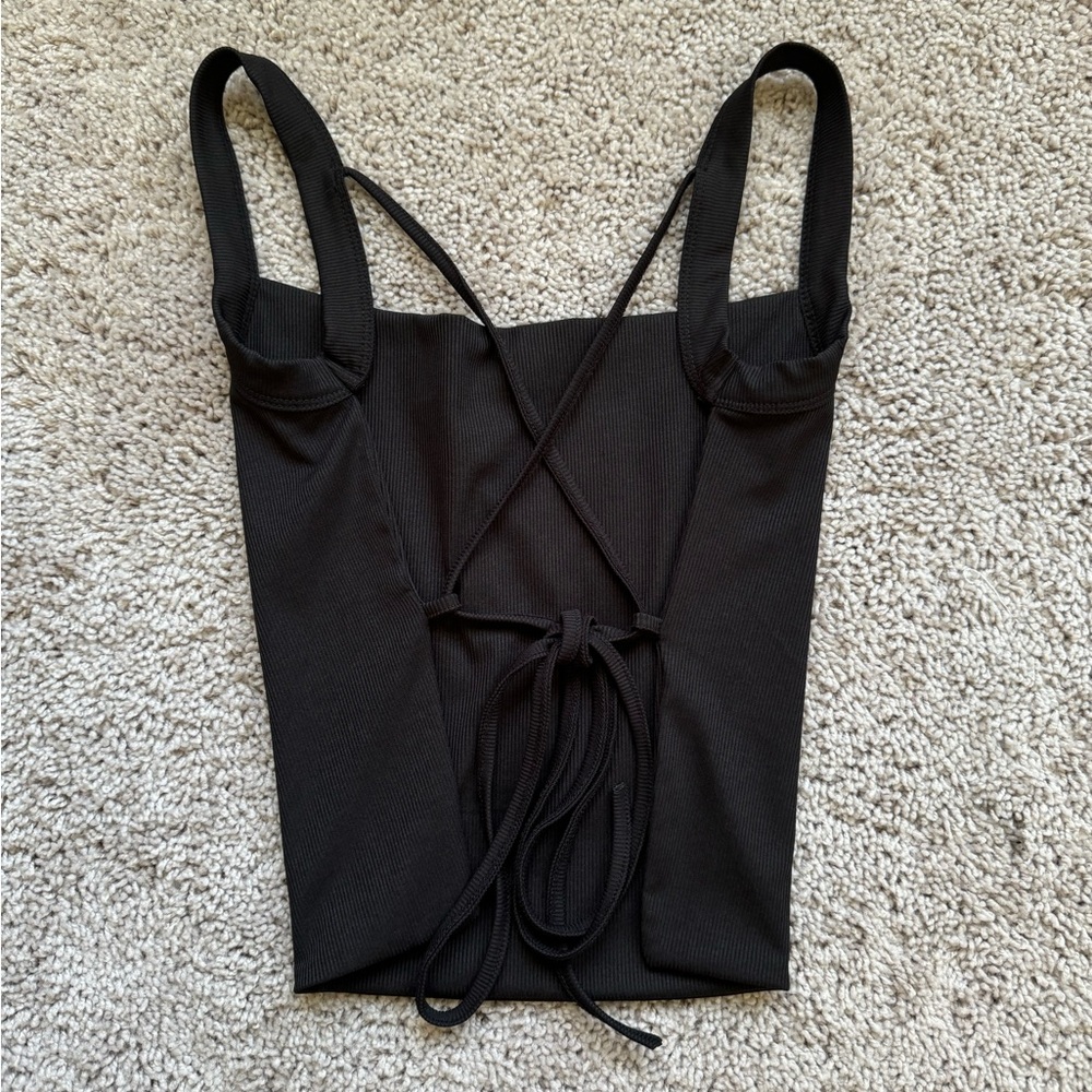 Adjustable Open Back Top - Picture 2 of 3